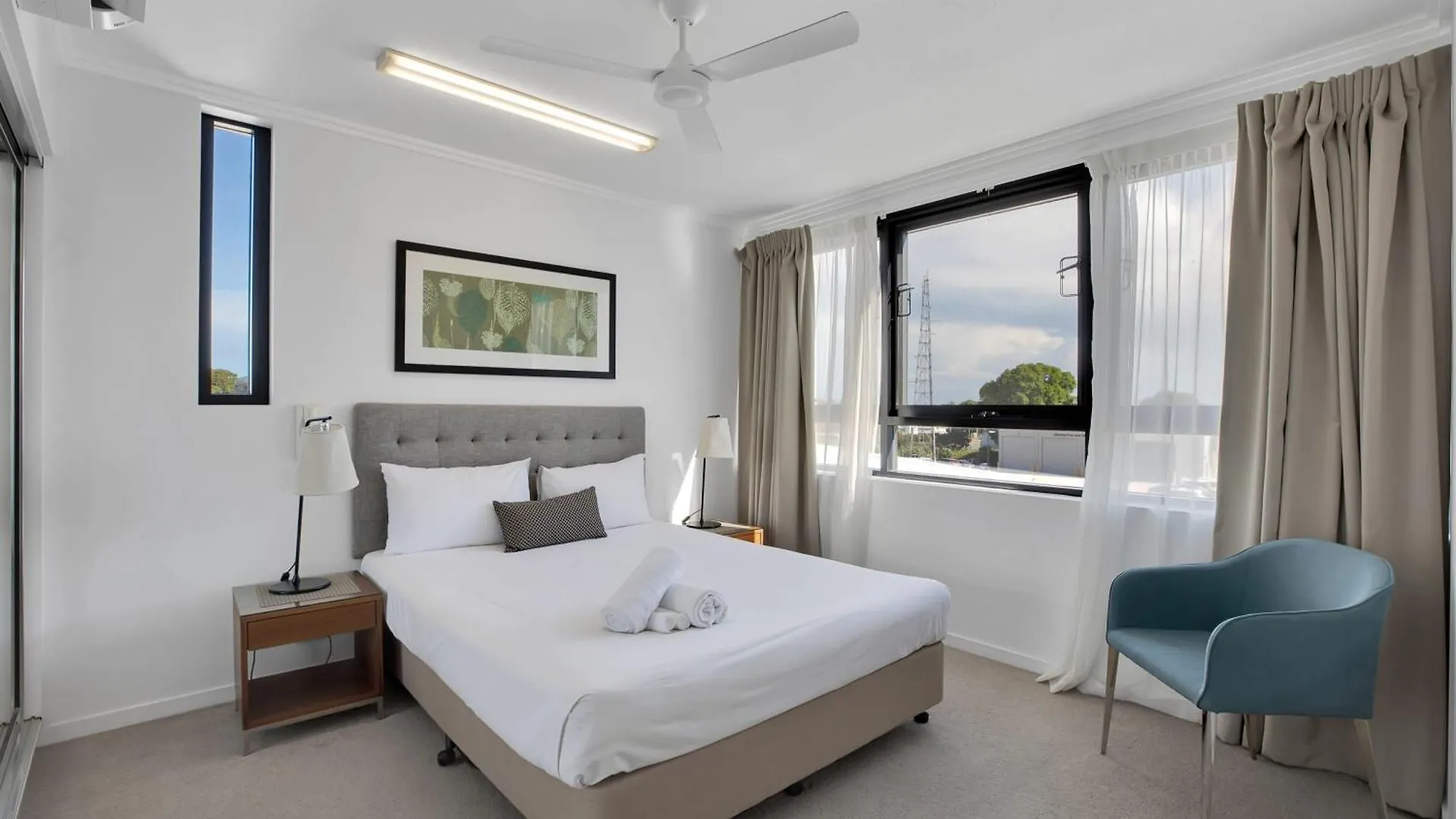 Dual Key Three Bedroom Apartment Close To Cbd Mackay